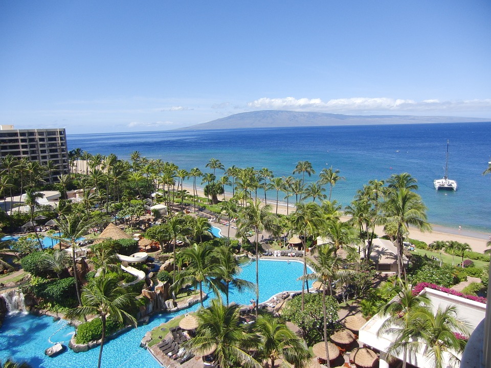 MOMI SHARES| Must visit in Maui