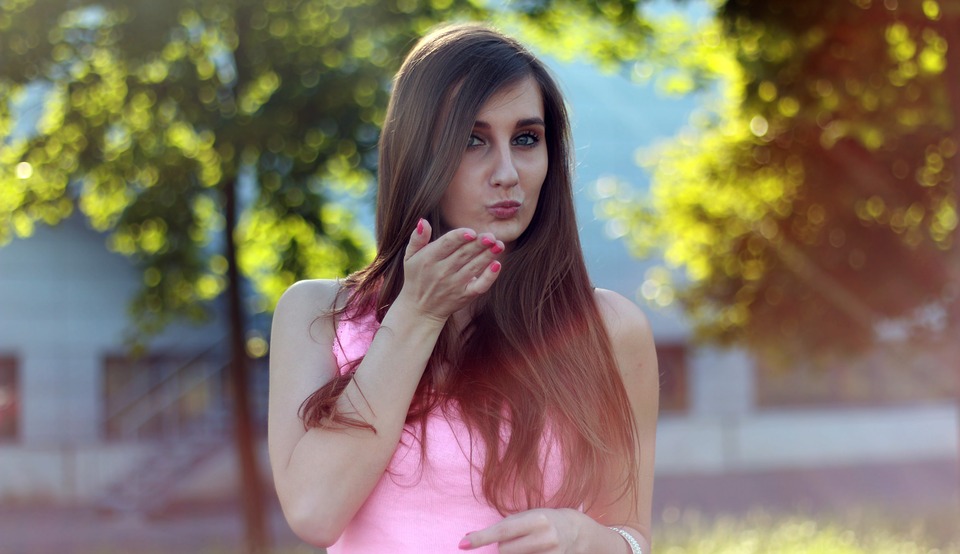 MOMI SHARES| Skin Care Tips For The Spring Season MOMI SHARES| Skin Care Tips For The Spring Season