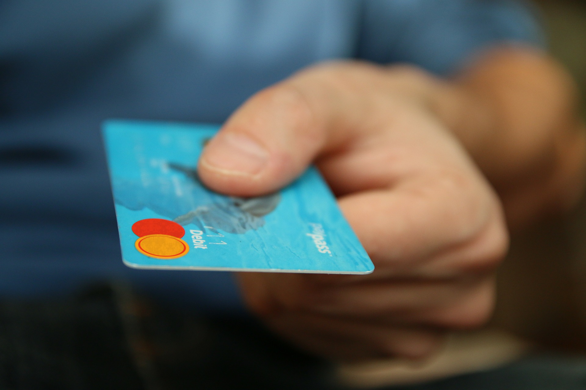 How to use credit card to your advantage?