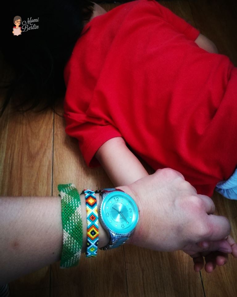 https://momiberlin.com/2016/04/19/the-joys-of-motherhood/ MOMI SHARES| That ties that bind