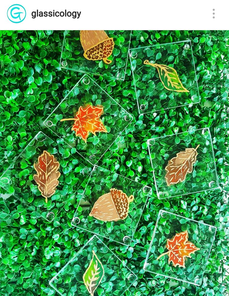 MOMI SHARES| Glassicology all hand-painted with love MOMI SHARES| Glassicology all hand-painted with love