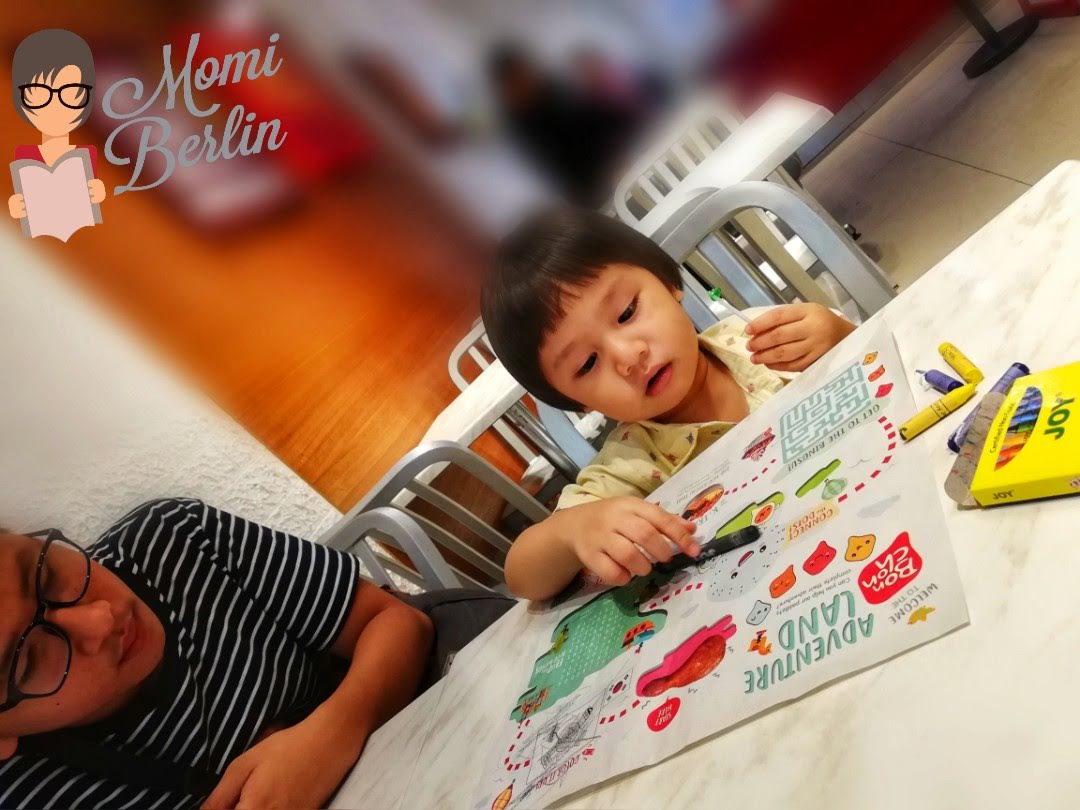 Kids Eat Free! Kids Eat Free!
