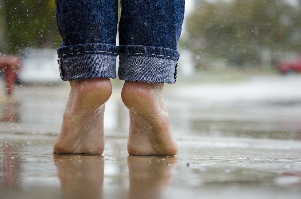 Surprising health benefits of going barefoot