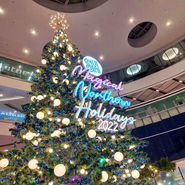 SM Supermalls celebrates a Happy Christmas