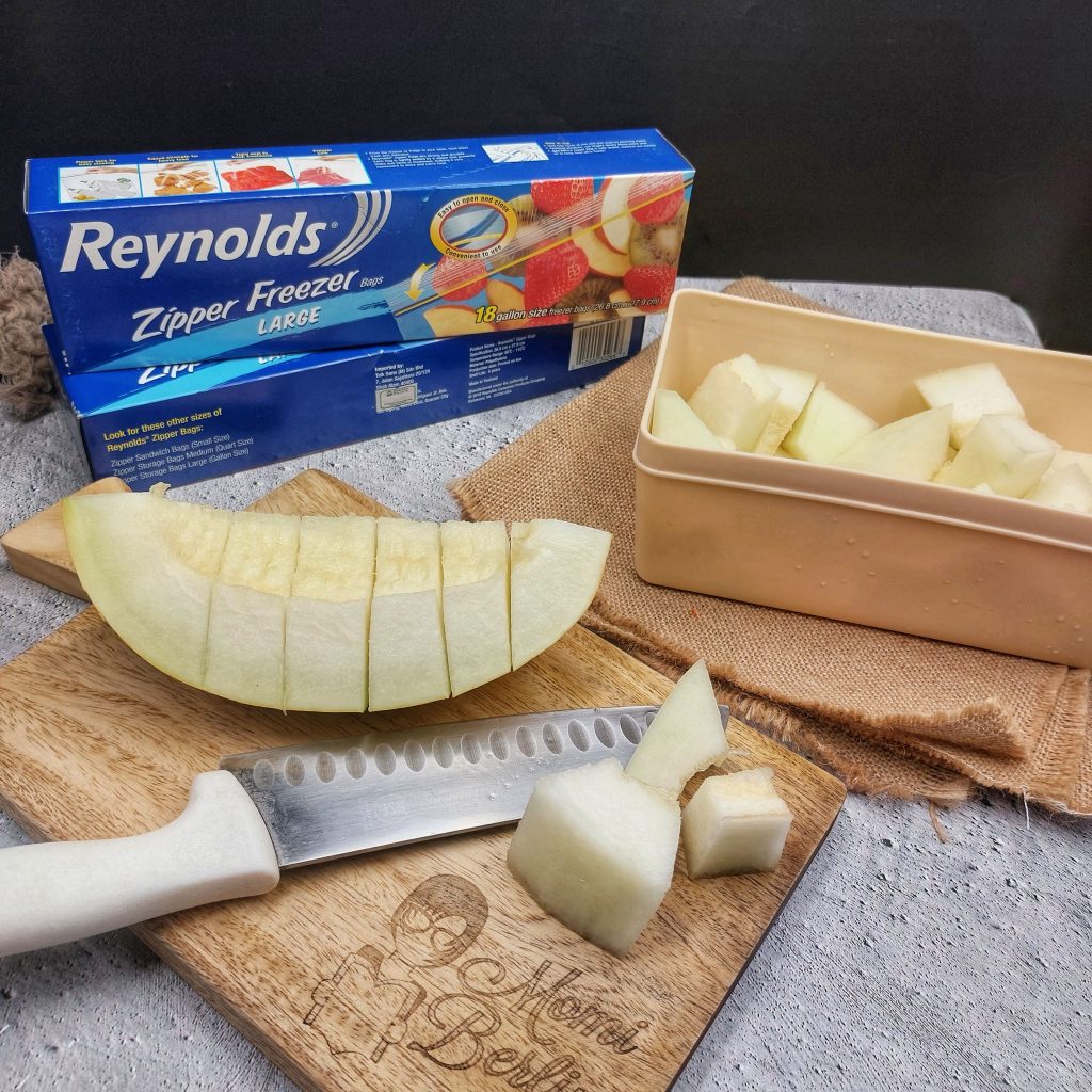 Reynolds Wrap: A Homemaker's Trusted Kitchen Aid