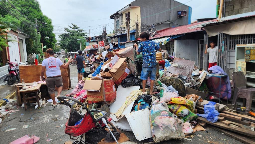 Lahat Dapat Safe: How Moms Can Help Keep Children Safe After Typhoons