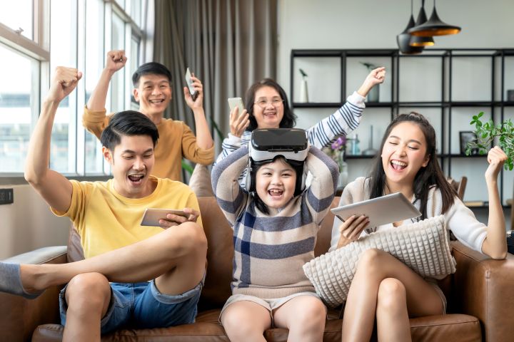 Why Every Mom Needs a Failsafe Internet Backup at Home