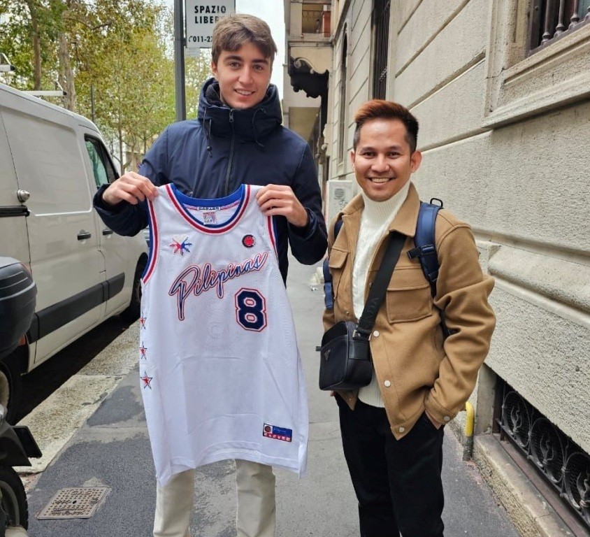 From Local Tailoring to International Custom Sportswear